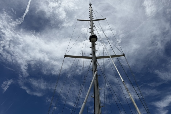 44ft Bruce Roberts Yacht For Sale