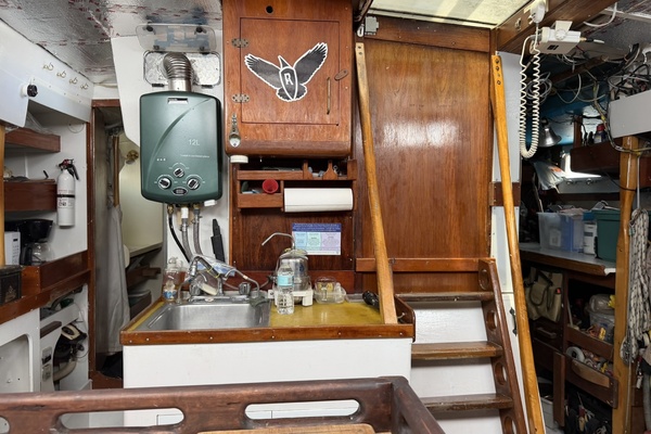 44ft Bruce Roberts Yacht For Sale