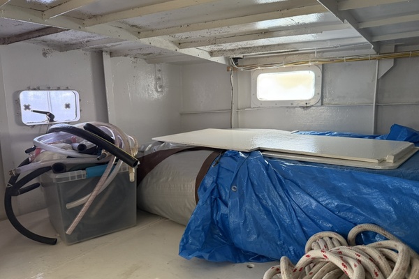 44ft Bruce Roberts Yacht For Sale
