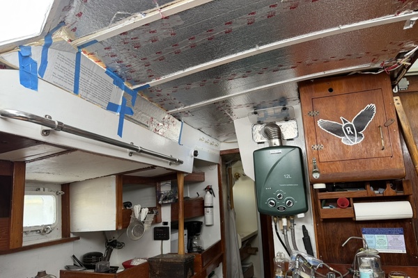 44ft Bruce Roberts Yacht For Sale