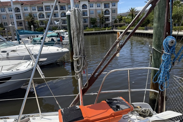 44ft Bruce Roberts Yacht For Sale