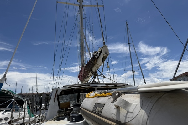 44ft Bruce Roberts Yacht For Sale