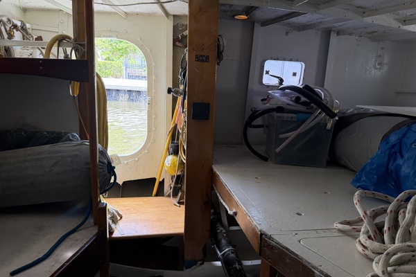 44ft Bruce Roberts Yacht For Sale