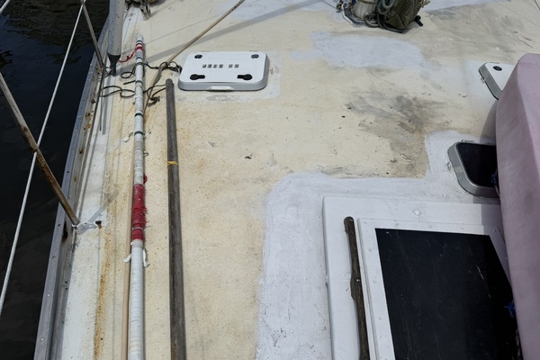44ft Bruce Roberts Yacht For Sale