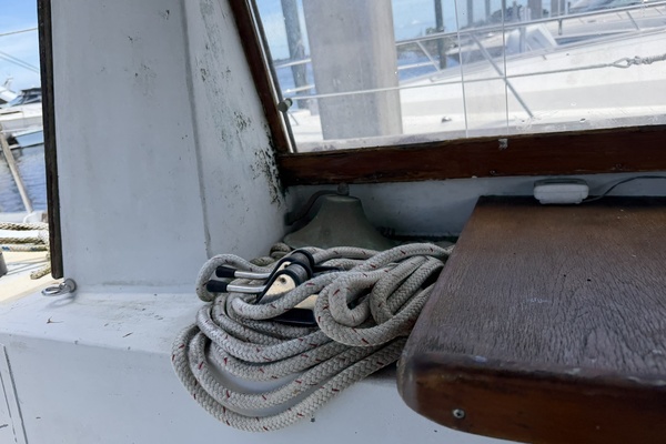 44ft Bruce Roberts Yacht For Sale