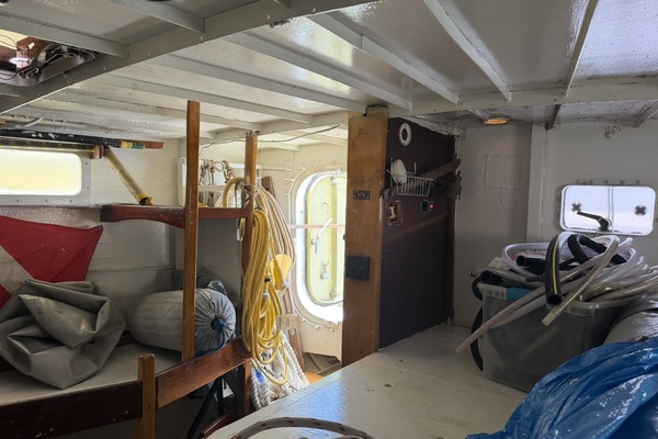 44ft Bruce Roberts Yacht For Sale