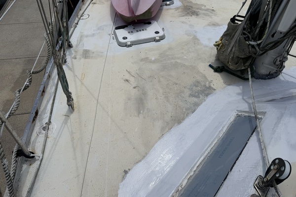 44ft Bruce Roberts Yacht For Sale