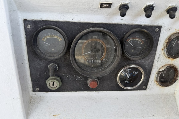 44ft Bruce Roberts Yacht For Sale