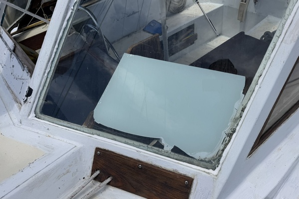 44ft Bruce Roberts Yacht For Sale