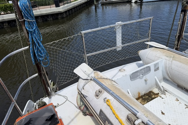 44ft Bruce Roberts Yacht For Sale