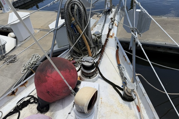 44ft Bruce Roberts Yacht For Sale