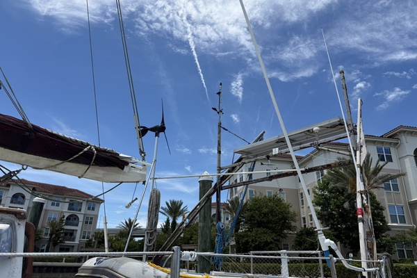 44ft Bruce Roberts Yacht For Sale