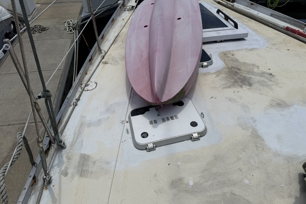 44ft Bruce Roberts Yacht For Sale