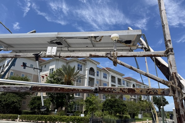 44ft Bruce Roberts Yacht For Sale