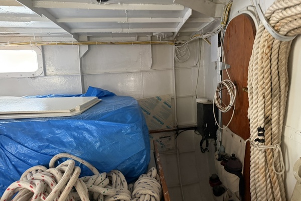 44ft Bruce Roberts Yacht For Sale