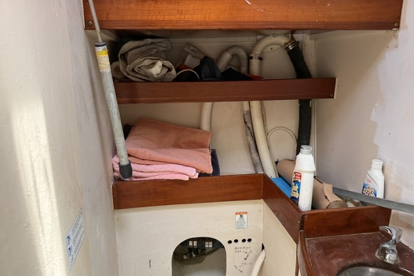 44ft Bruce Roberts Yacht For Sale