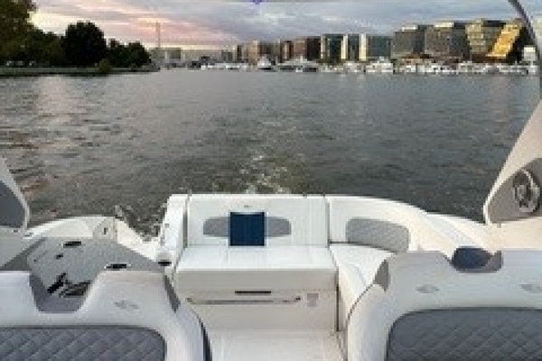 32ft Chaparral Yacht For Sale