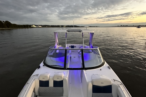 32ft Chaparral Yacht For Sale