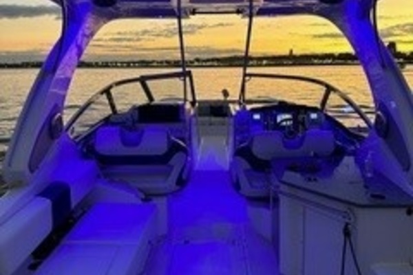 32ft Chaparral Yacht For Sale