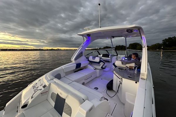 32ft Chaparral Yacht For Sale