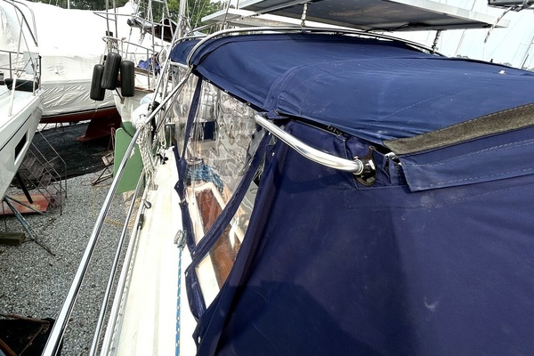 Free d Spirit 40ft Caliber Yacht For Sale