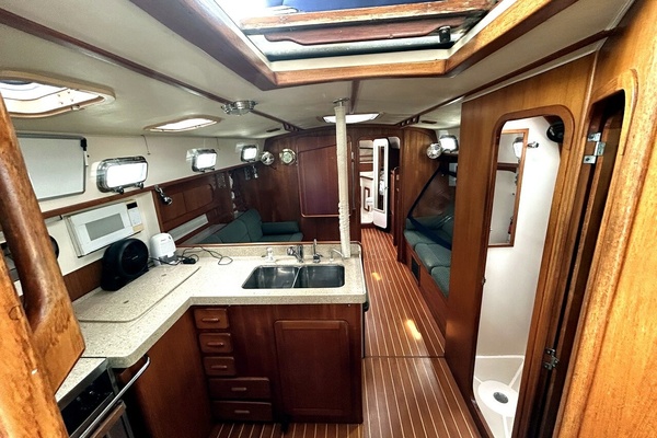 Free d Spirit 40ft Caliber Yacht For Sale