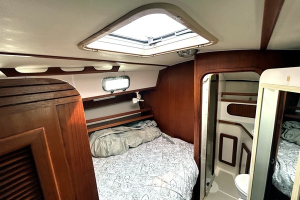 Free d Spirit 40ft Caliber Yacht For Sale