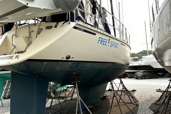 Free d Spirit 40ft Caliber Yacht For Sale