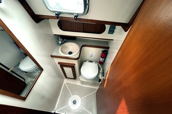Free d Spirit 40ft Caliber Yacht For Sale
