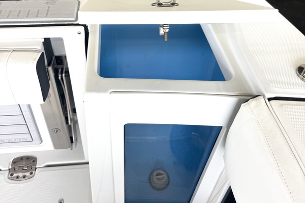 27ft Blackfin Yacht For Sale