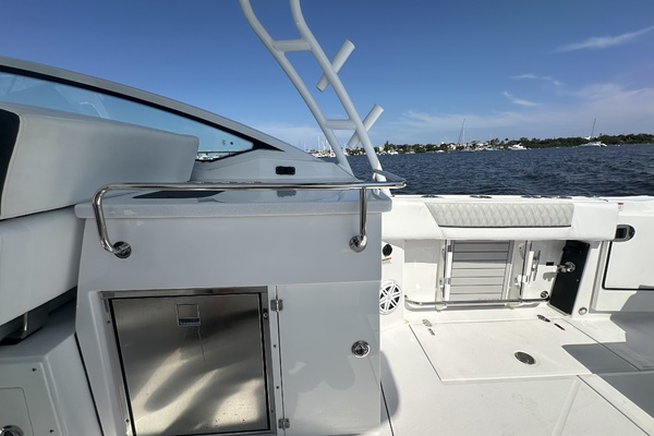 27ft Blackfin Yacht For Sale
