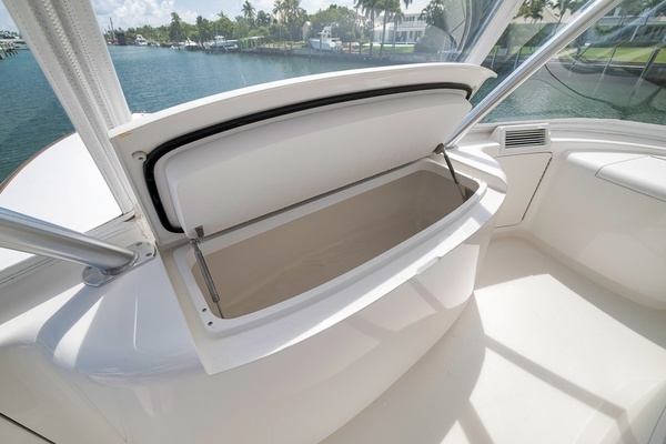 2017 Viking 62