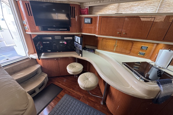 Knot Dead Yet 45ft Sea Ray Yacht For Sale