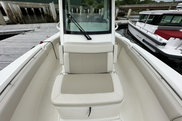 2024 Boston Whaler 25