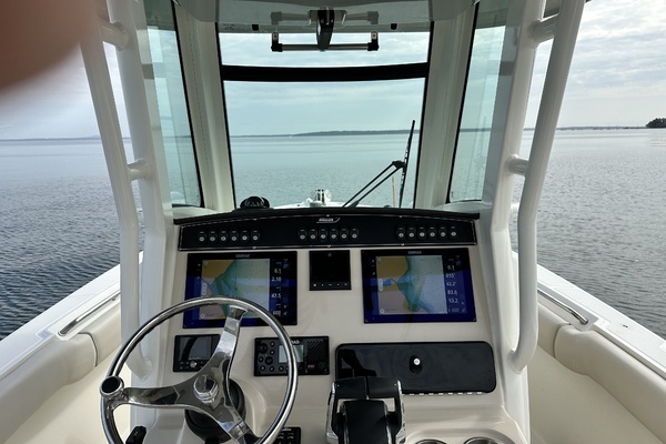 2024 Boston Whaler 25