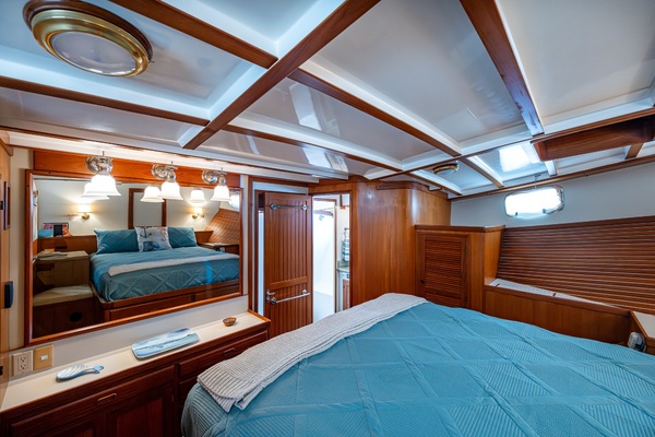 GRACE FULL LIVING 48ft Kadey Krogen Yacht For Sale