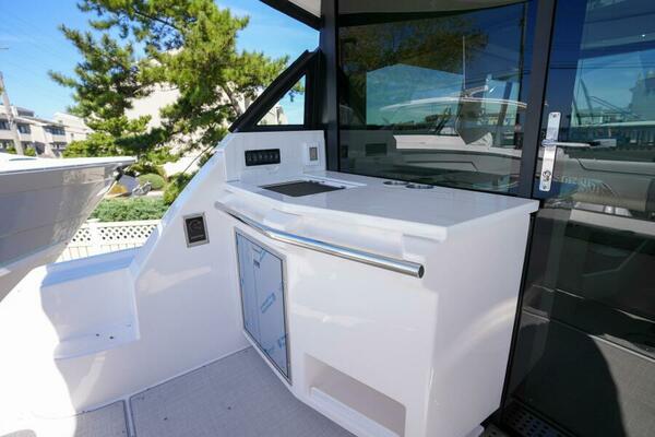 38ft Regal Yacht For Sale