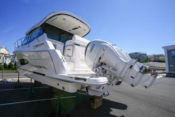 38ft Regal Yacht For Sale