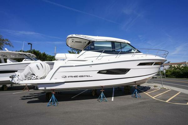 38ft Regal Yacht For Sale