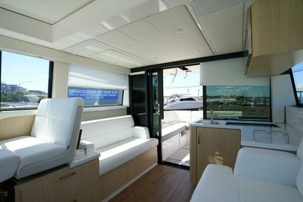 38ft Regal Yacht For Sale