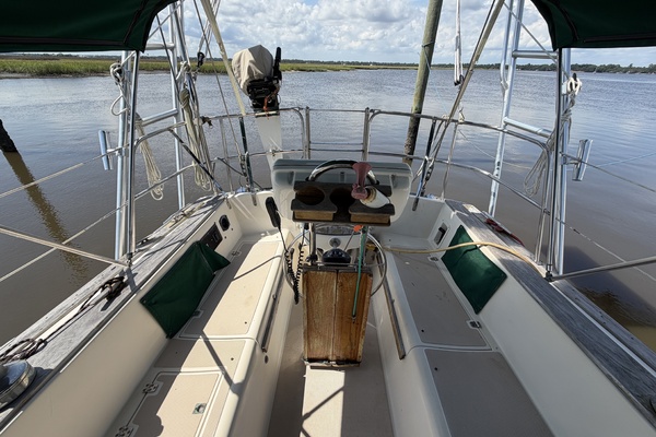 Freedom 38ft Island Packet Yacht For Sale