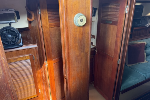 Freedom 38ft Island Packet Yacht For Sale