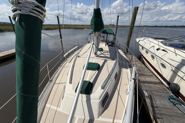 Freedom 38ft Island Packet Yacht For Sale