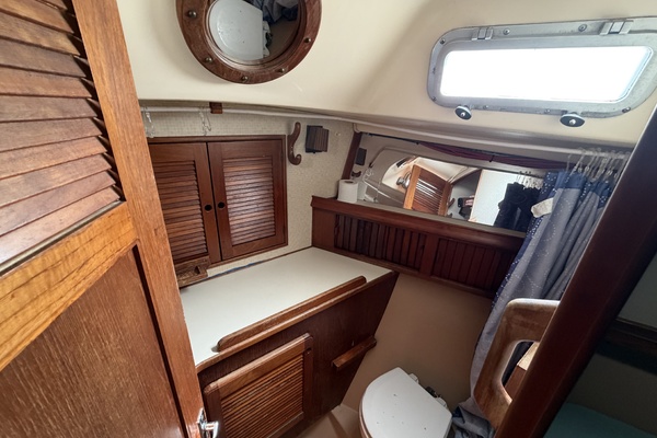 Freedom 38ft Island Packet Yacht For Sale