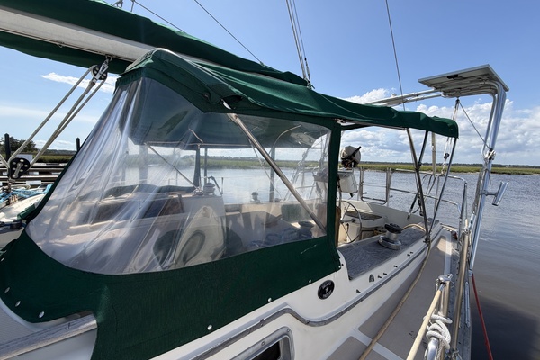 Freedom 38ft Island Packet Yacht For Sale