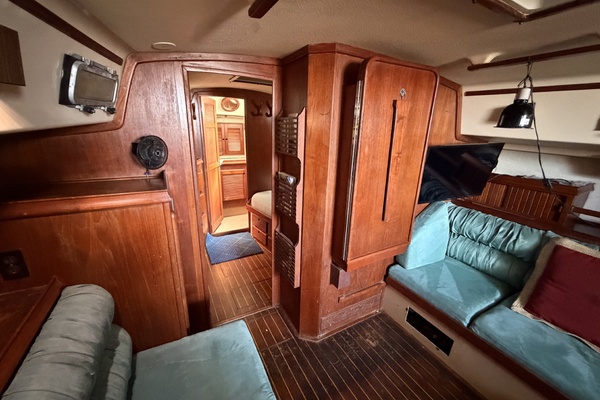 Freedom 38ft Island Packet Yacht For Sale