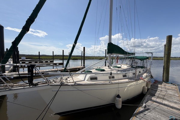 Freedom 38ft Island Packet Yacht For Sale