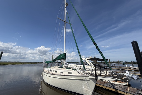Freedom 38ft Island Packet Yacht For Sale