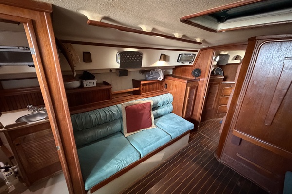 Freedom 38ft Island Packet Yacht For Sale