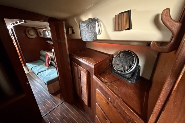 Freedom 38ft Island Packet Yacht For Sale
